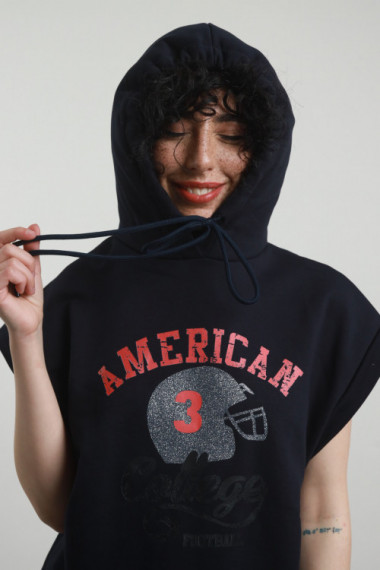 Sleeveless sweatshirt