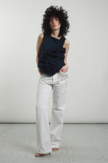 Jeans with rhinestones