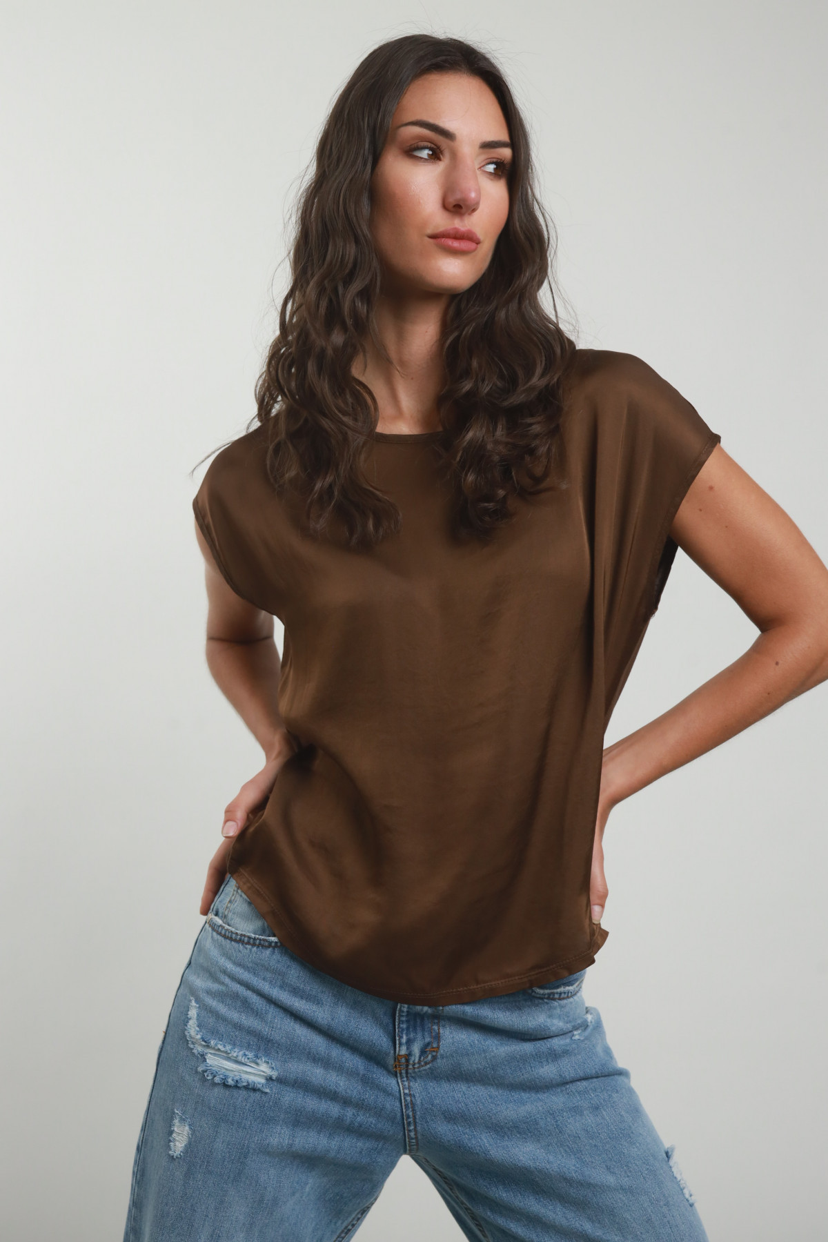 Blusa Maniche Corte