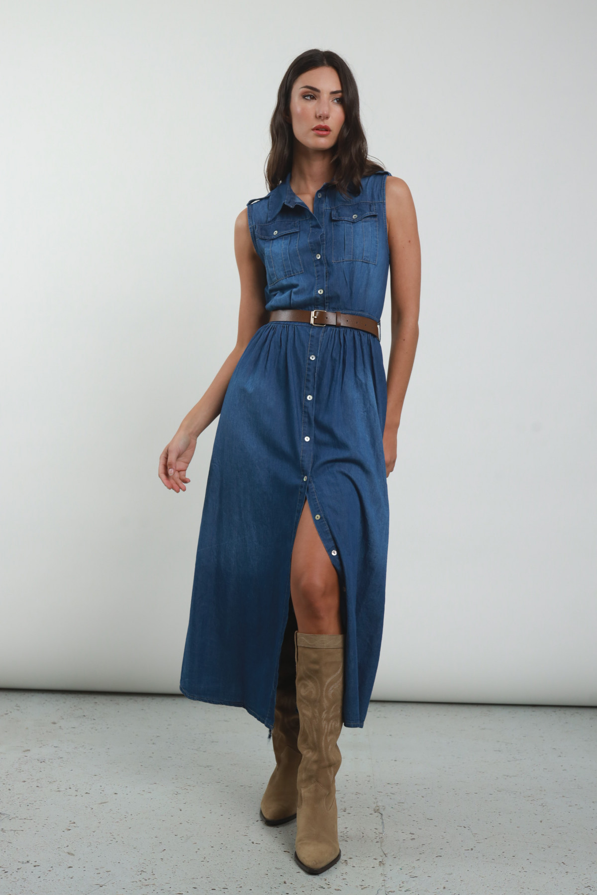 Chemisier in Chambray con Collana
