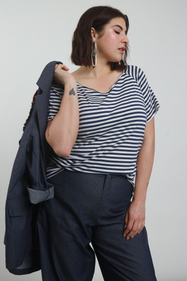 Susy Star - T -shirt lines