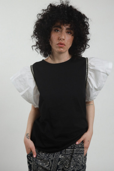 Volant sleeve t-shirts