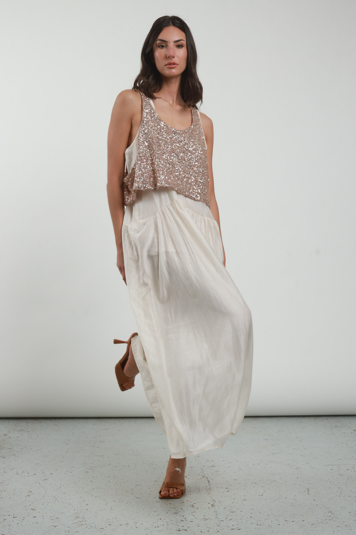 Abito c/top paillettes 85%ly 15%pl+95%vi 5%ea
