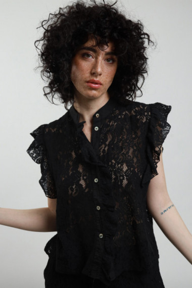 Lace shirt