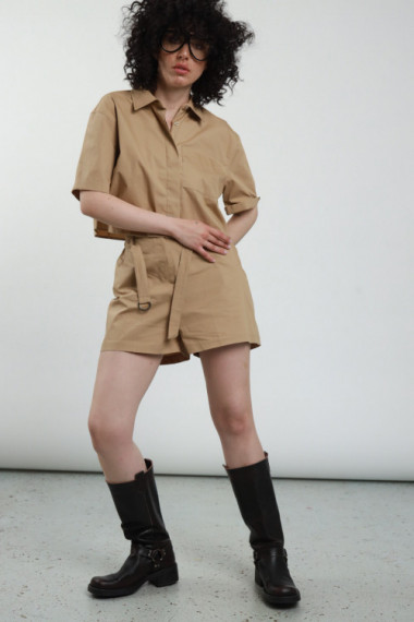 Shorts mit Gürtel