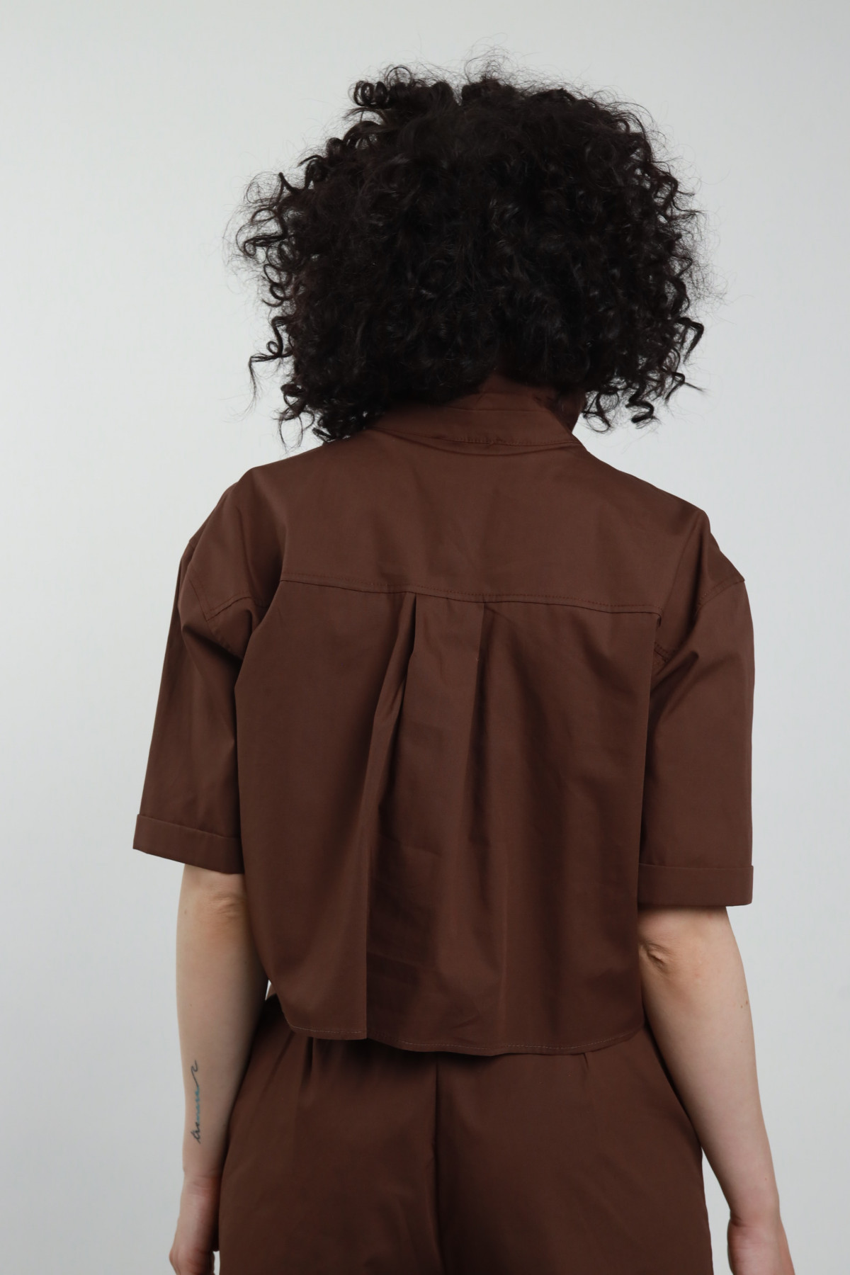 Short shirt