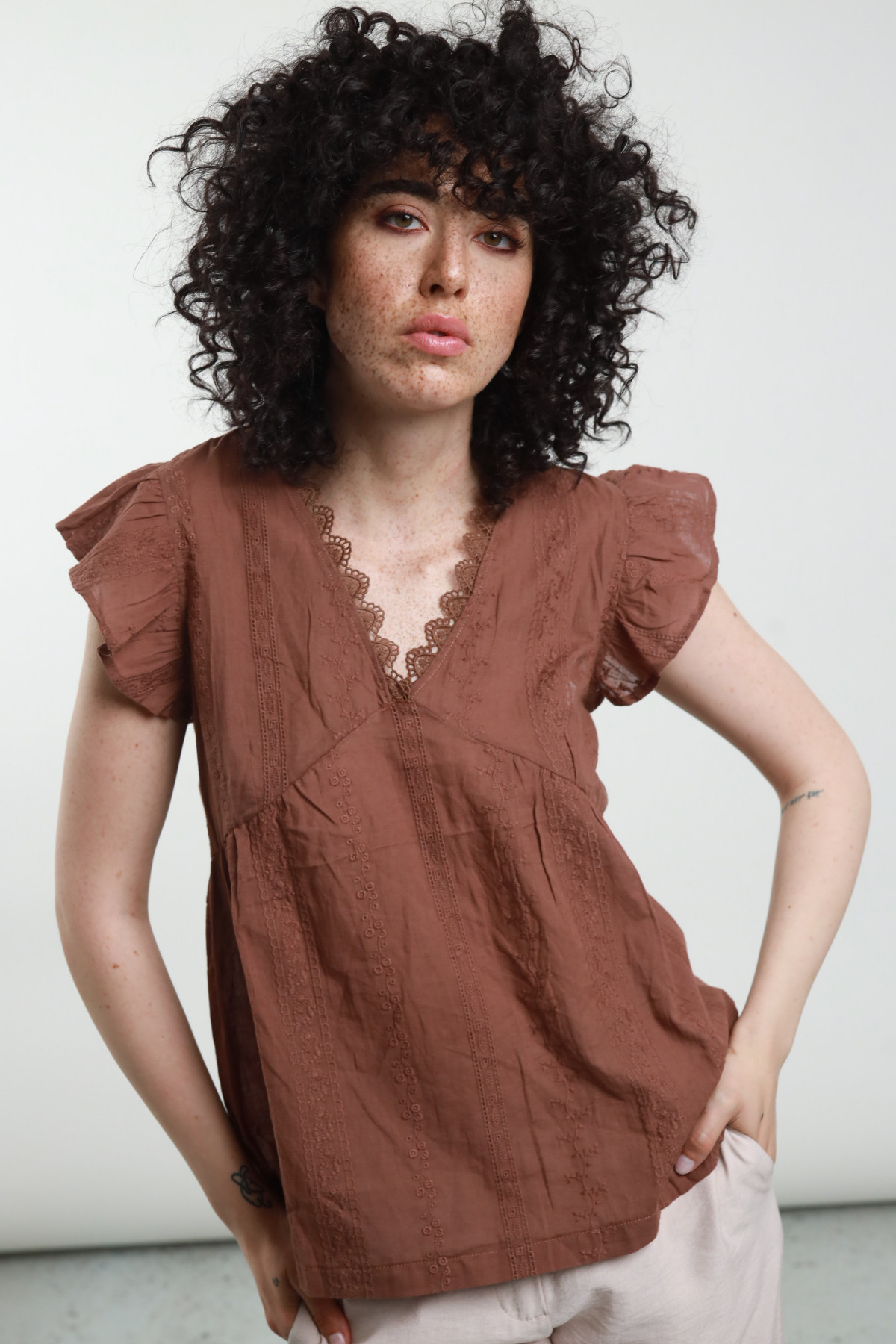 T-shirt Ricamata
