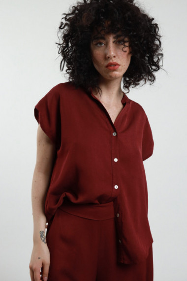 Korean neckline shirt