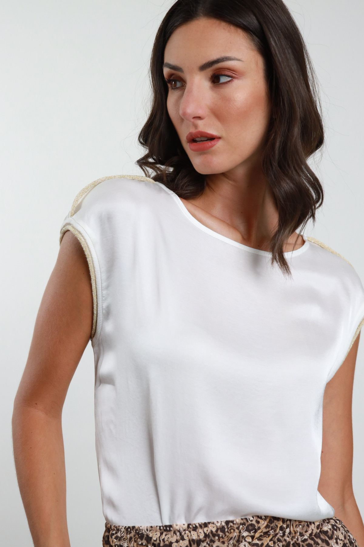 Lurex detail blouse