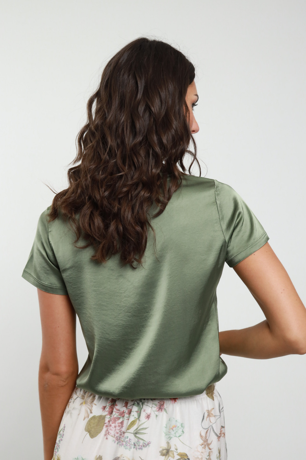 Blusa Maniche Corte