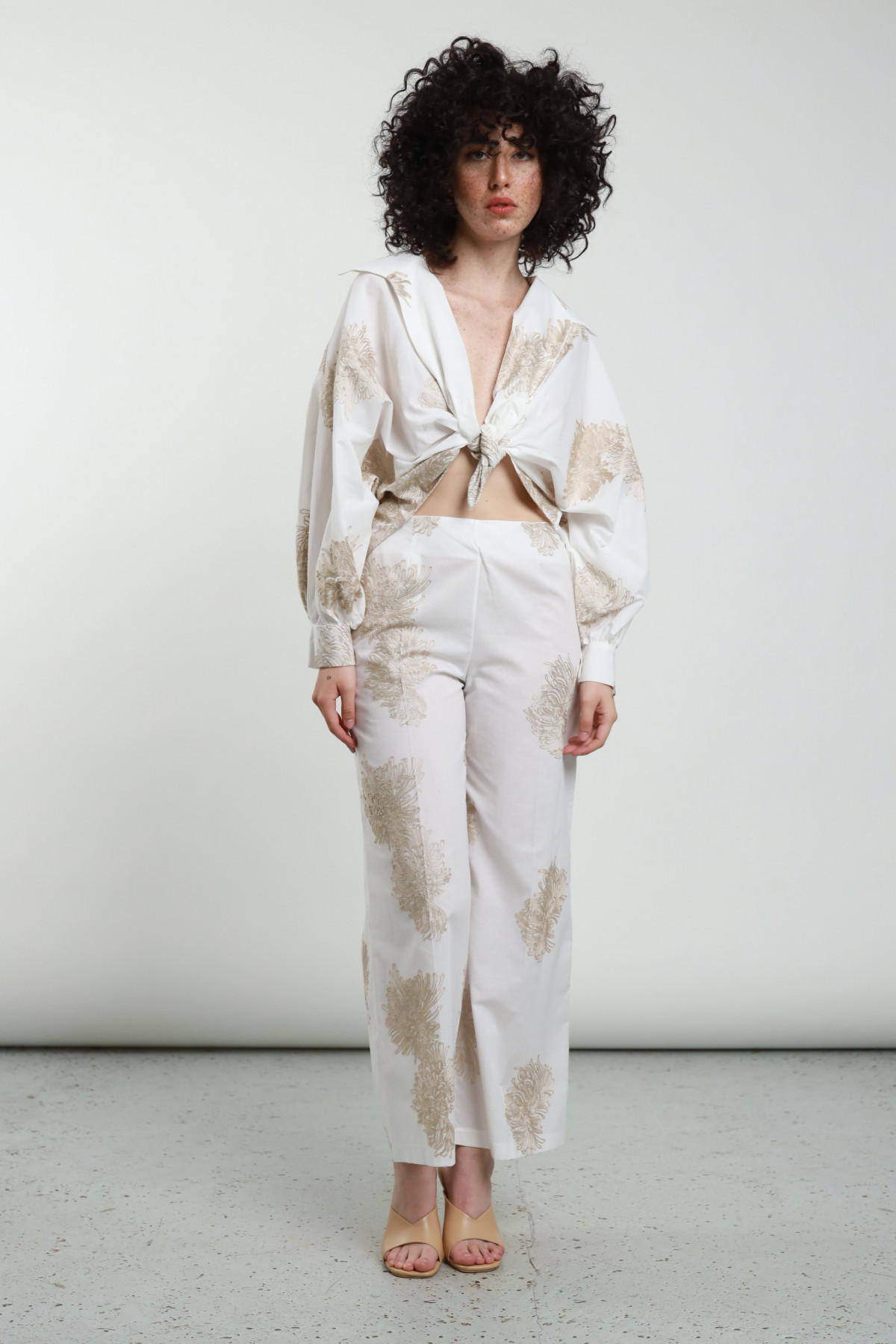 Pantaloni Ricamati
