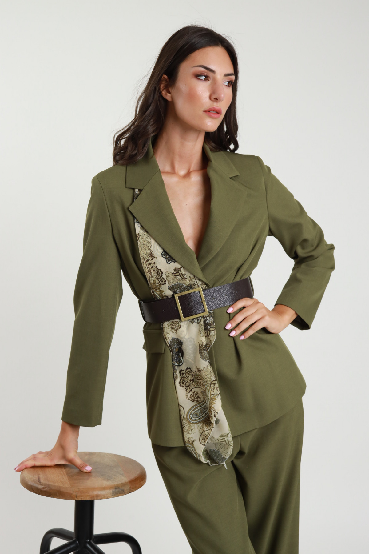 Foulard and belt jacket