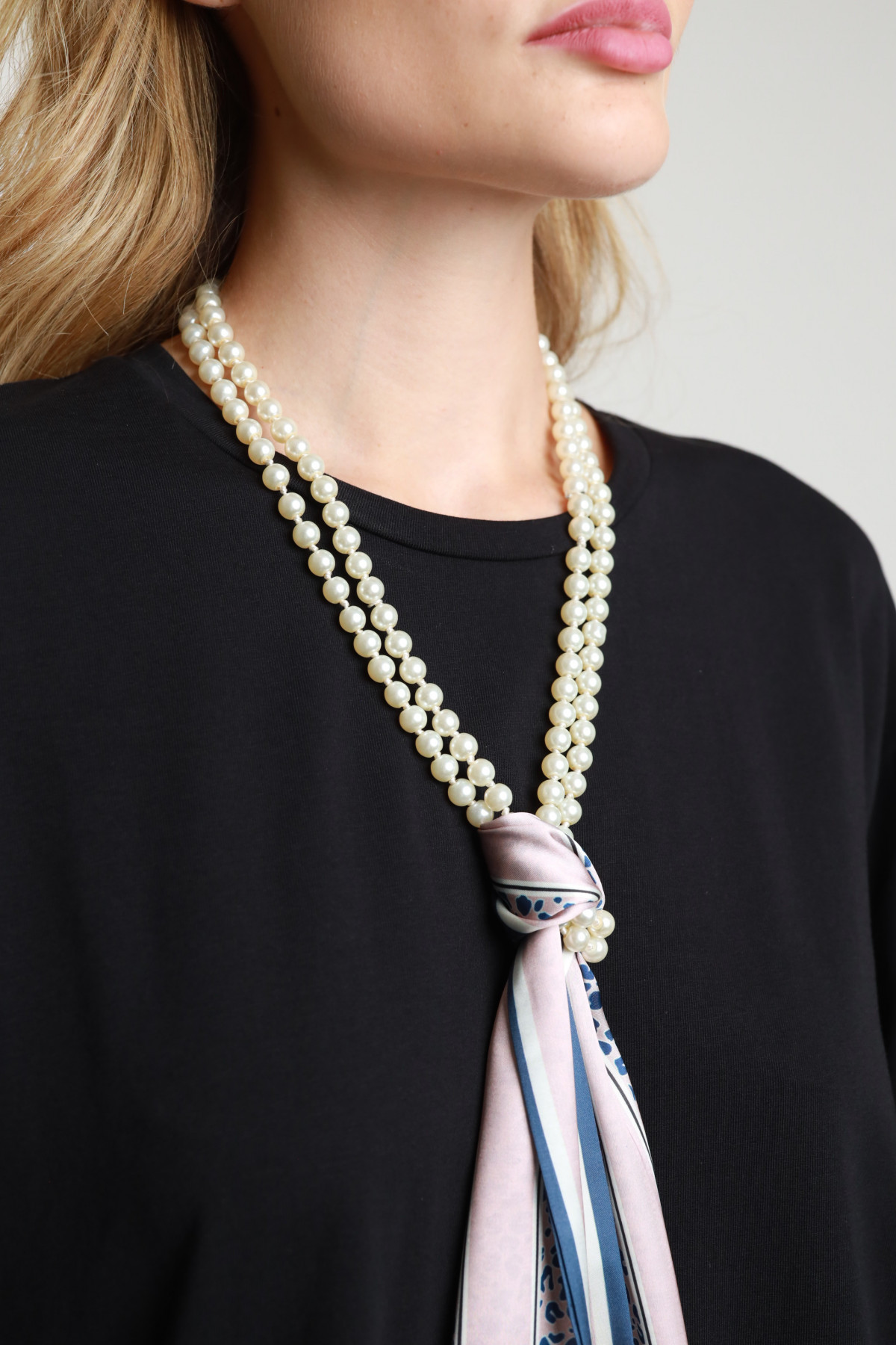 Foulard necklace t-shirt