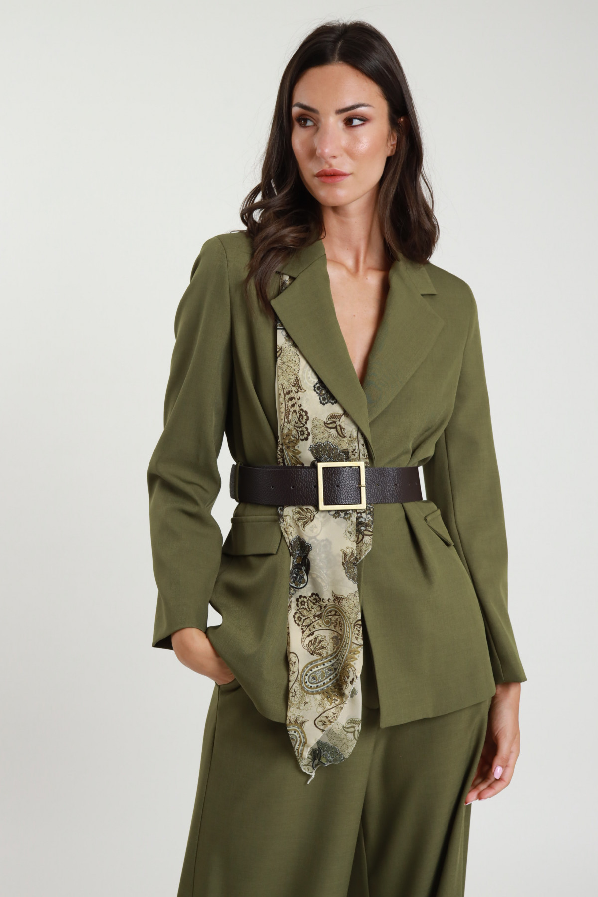 Foulard and belt jacket