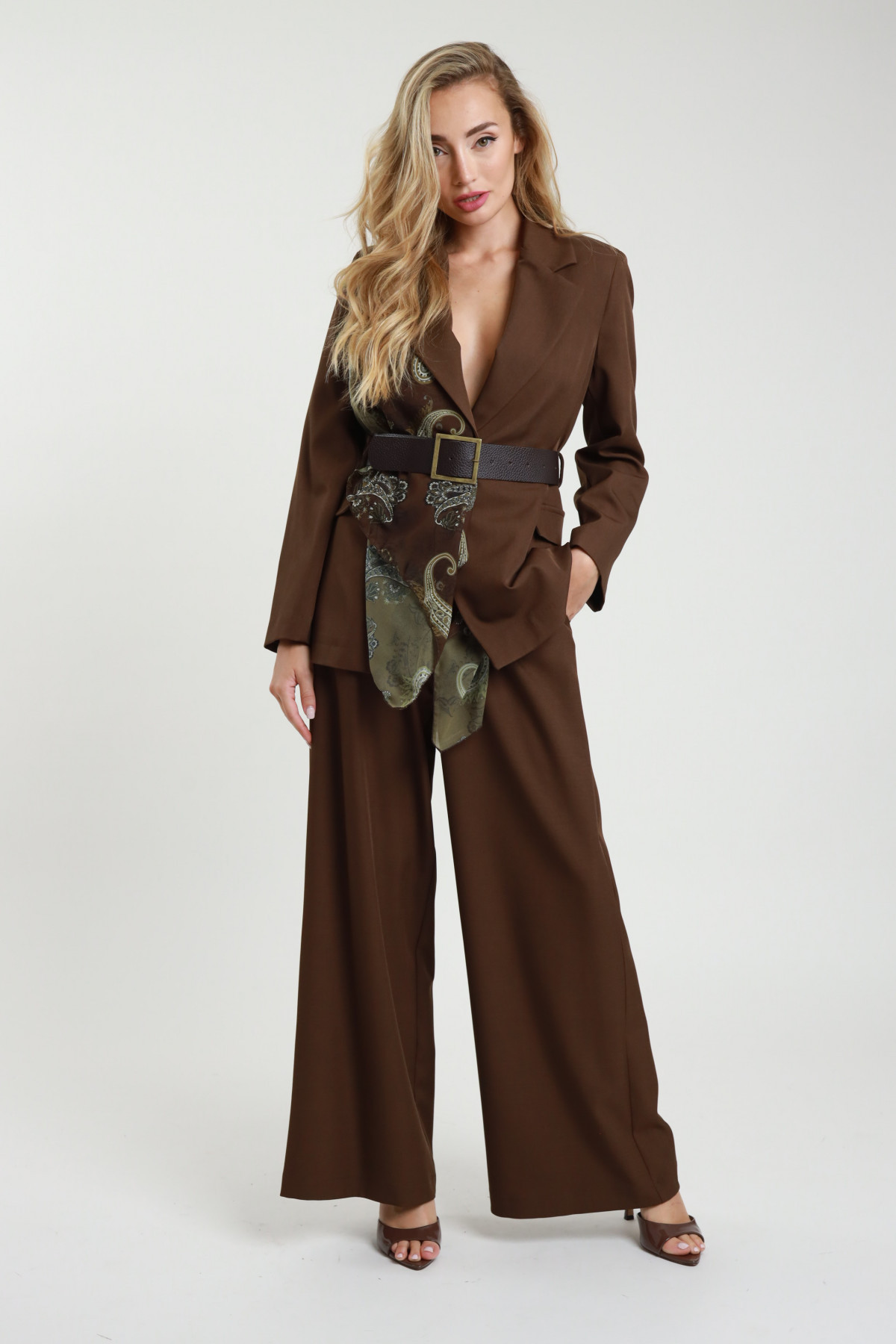 Pants with scarf