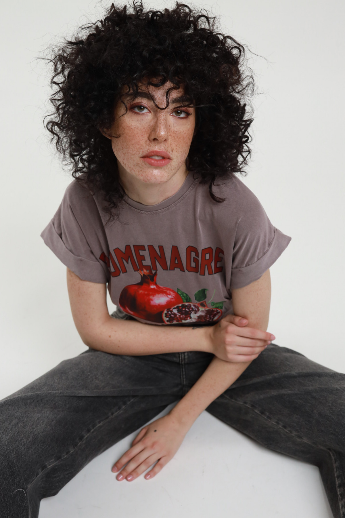 Melograno-Druckt-Shirt
