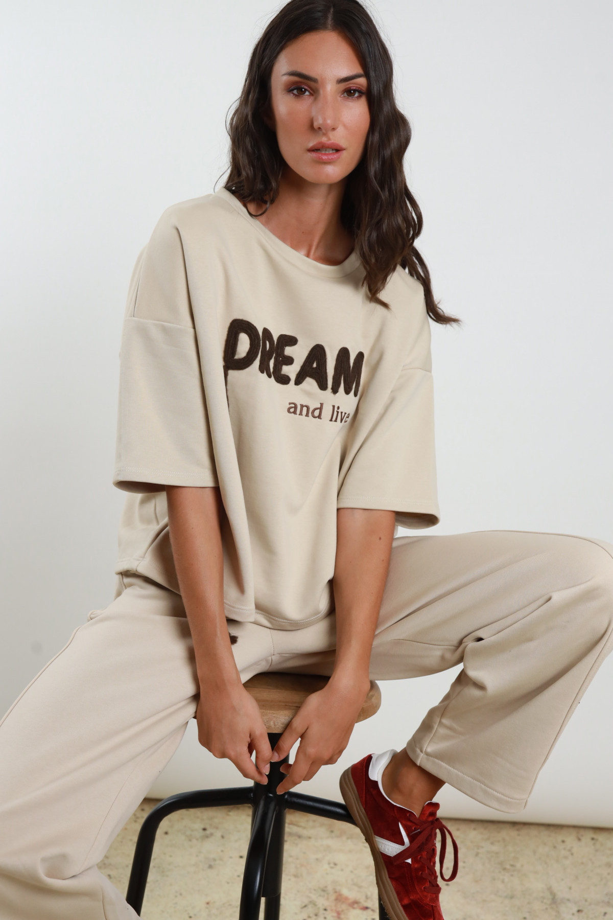 Embroidery sweatshirt
