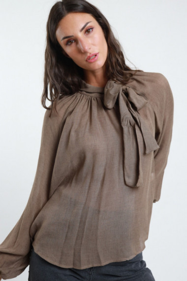 Blusa con Fiocco