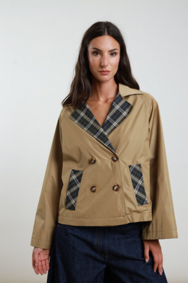 Check crop jacket