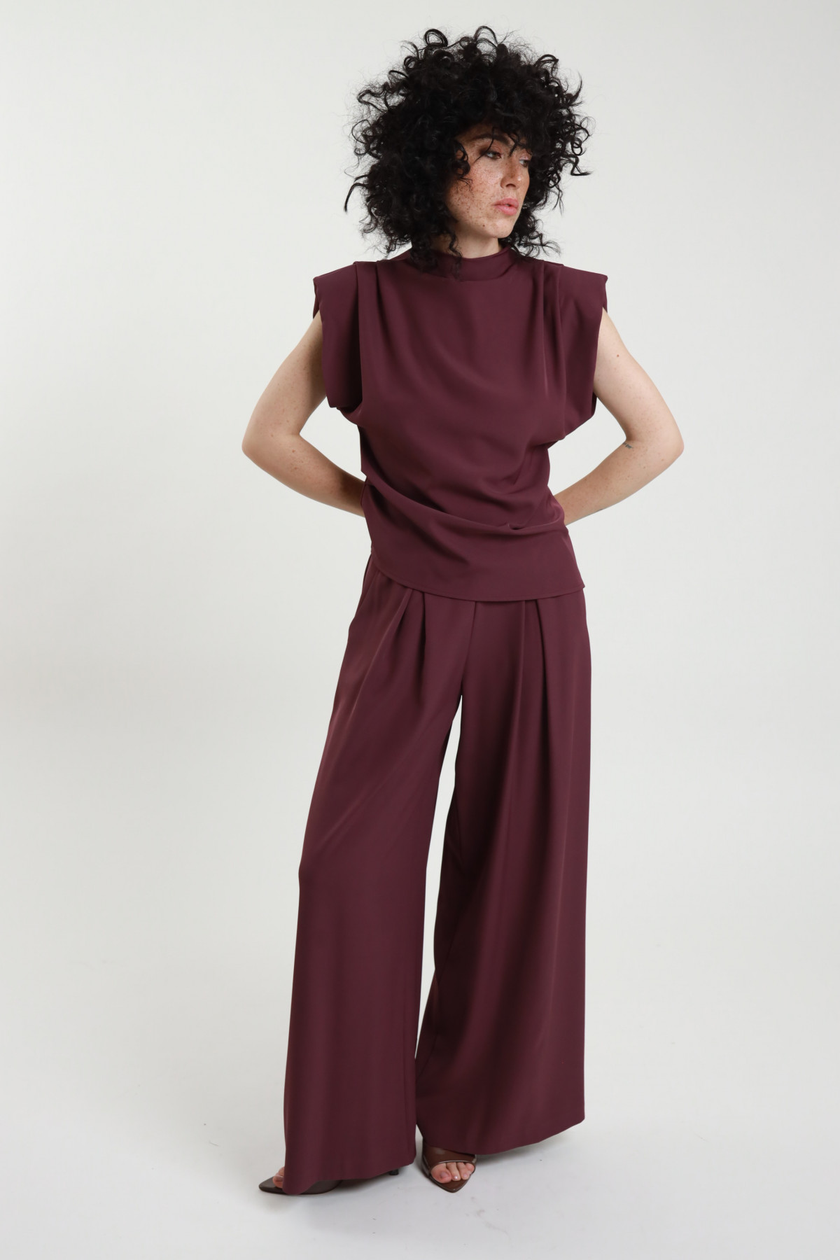 Completo Top Pantaloni