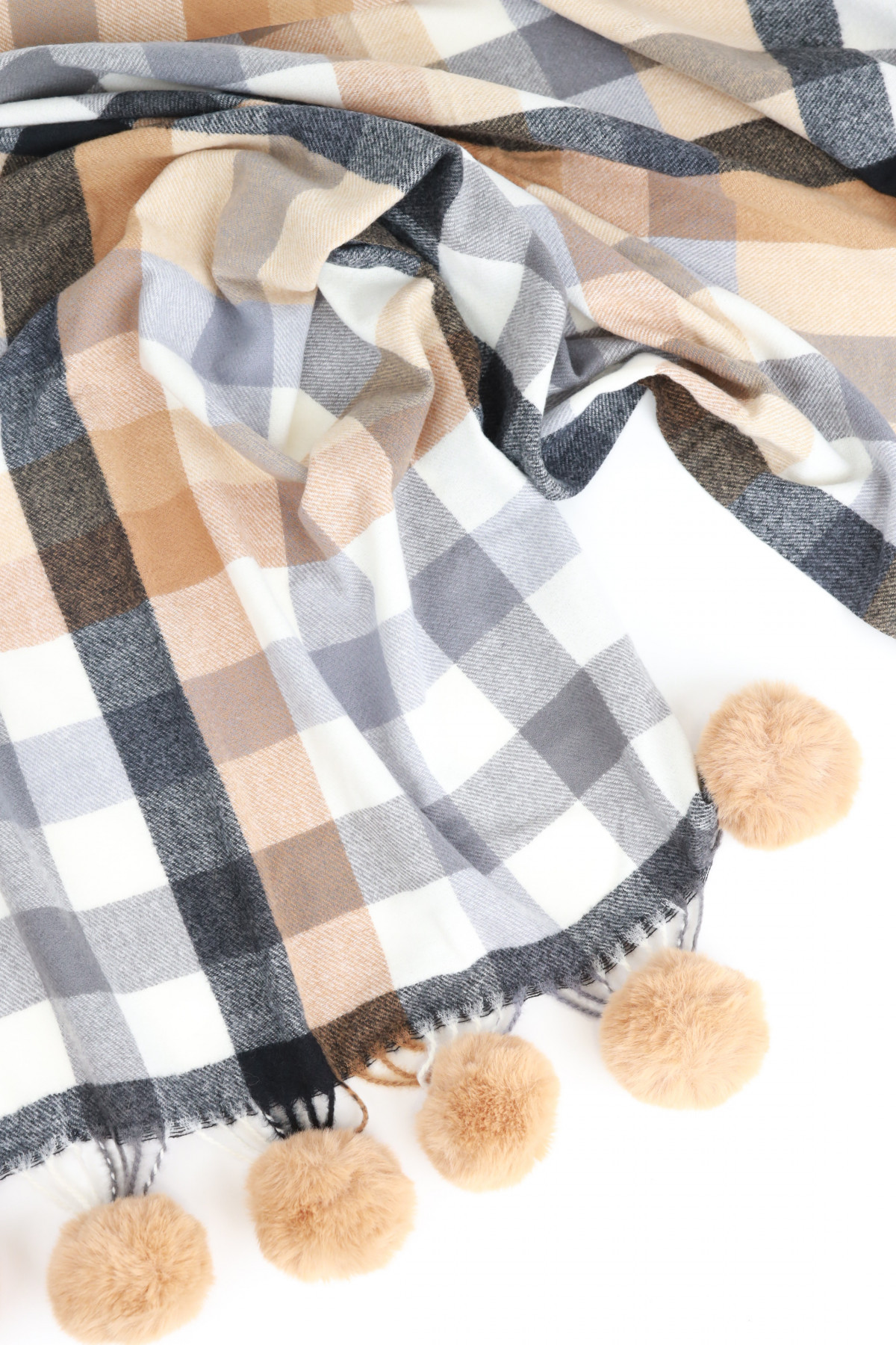 Scottish stula pon pom
