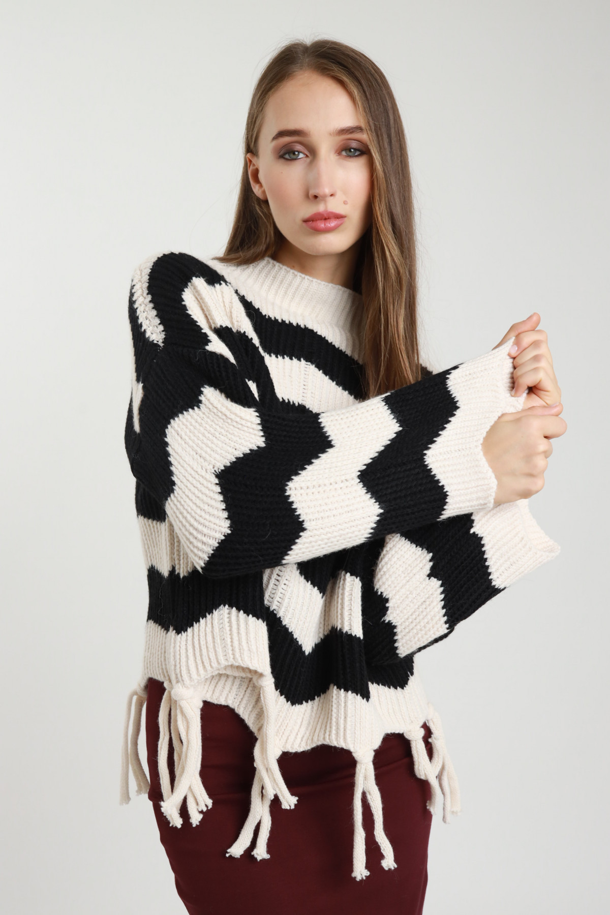 Sweater with tassels