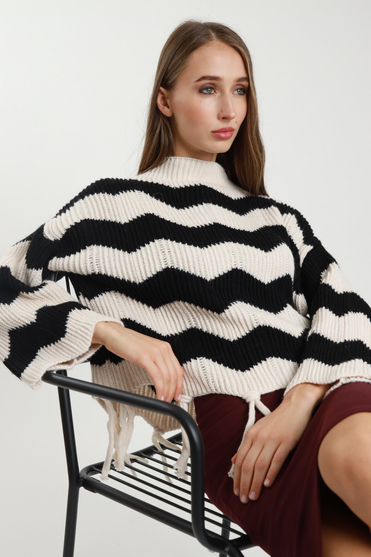 Sweater with tassels