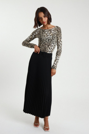 Pleated skirt