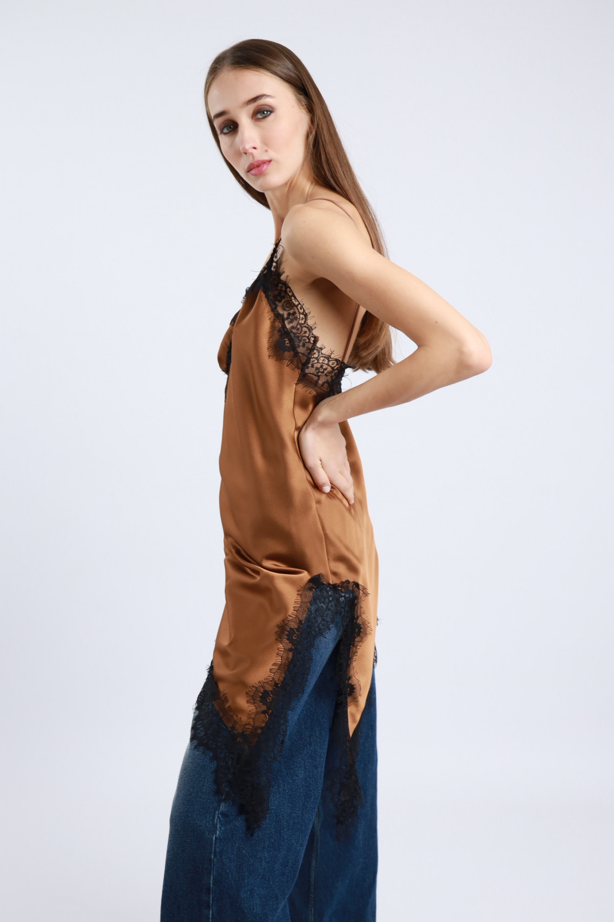 Top Asimmetrico Pizzo