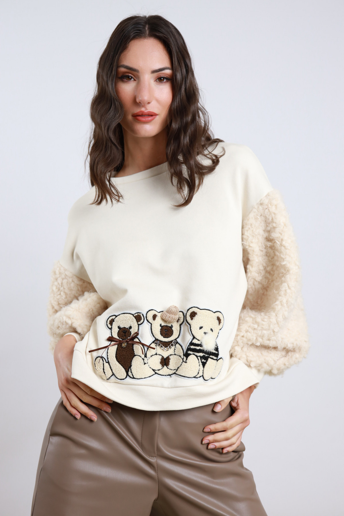sweatshirt