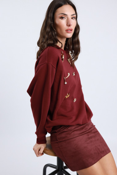 Over pins sweatshirt