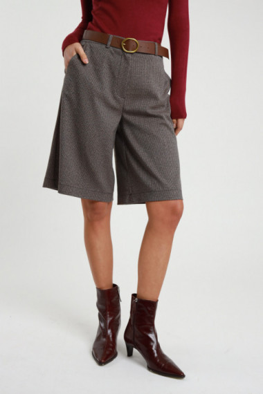Bermuda + Belt
