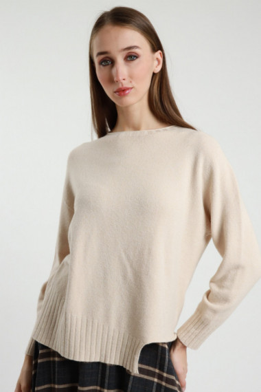 Pullover mit ausgestelltem Saum