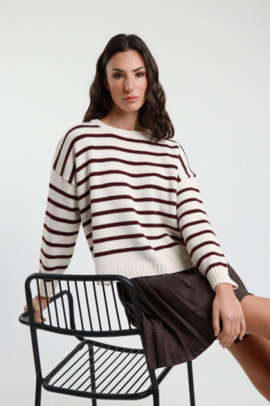 Gestreifter Pulli