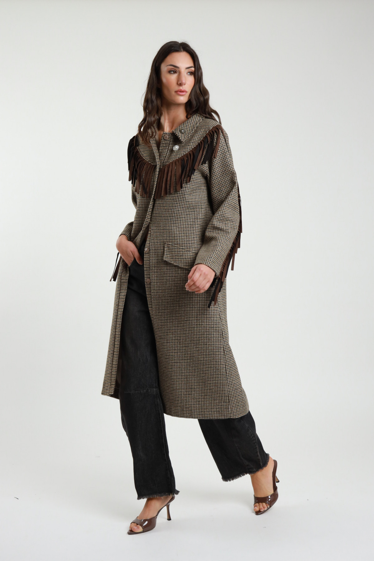 Cappotto c/frange 75%pl 15%wo 10%af