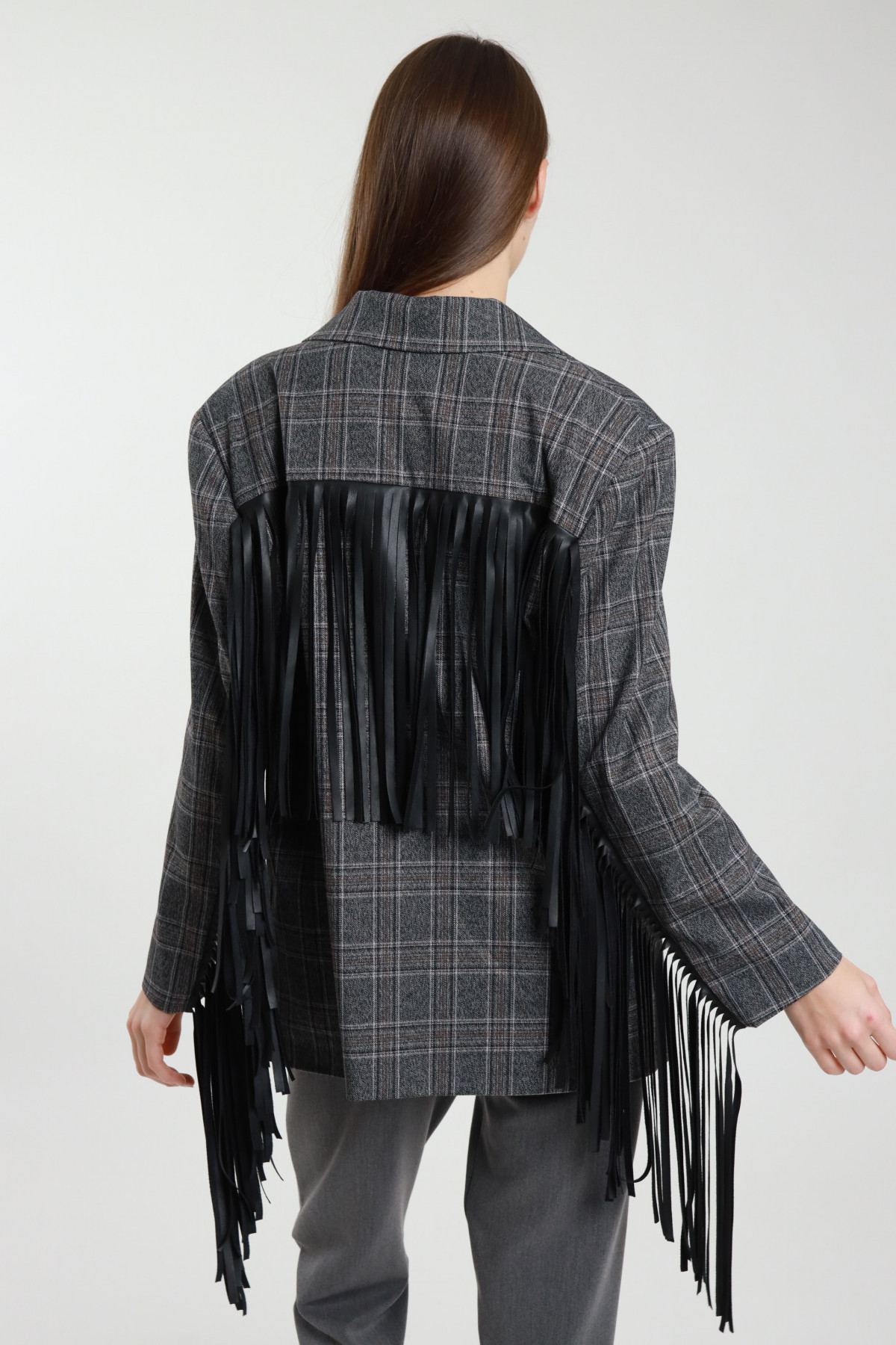 Giacca over c/frangia 65%pl 32%vi 3%ea+50%pu 50%pl+100%pl