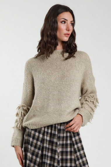 Cute Wolf With Fringes