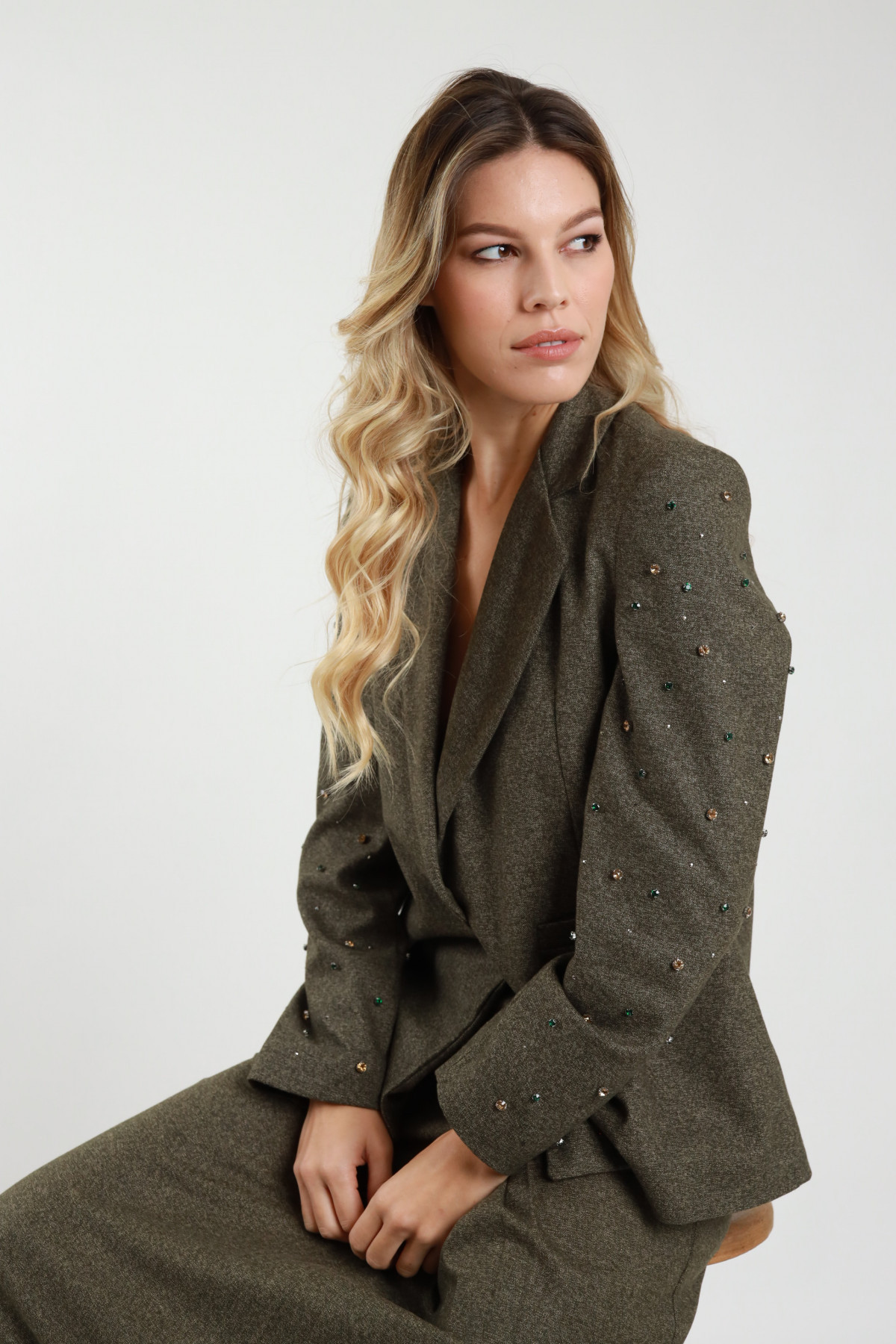 Jacke mit Strasssteinen