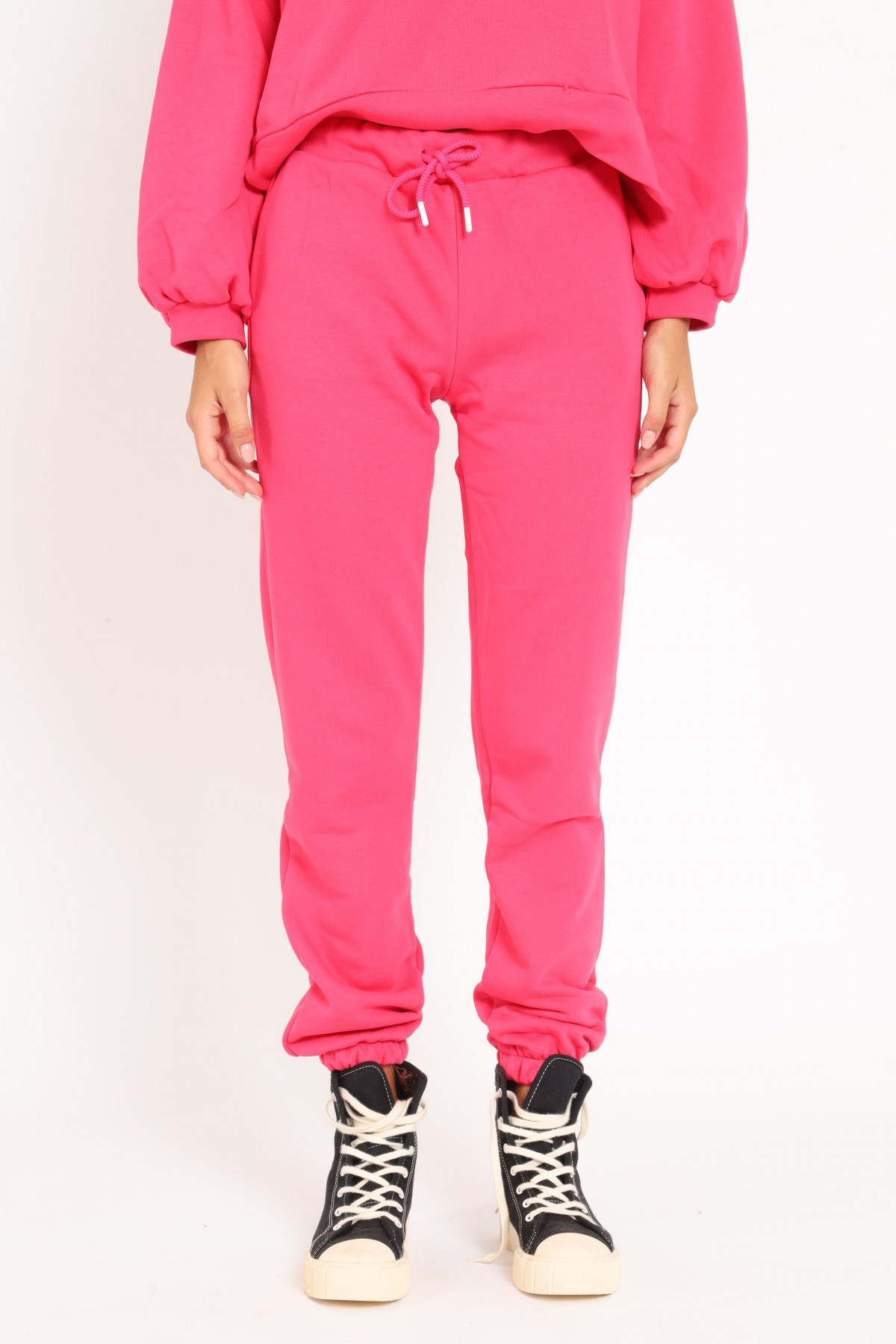 Tracksuit trousers with drawstring