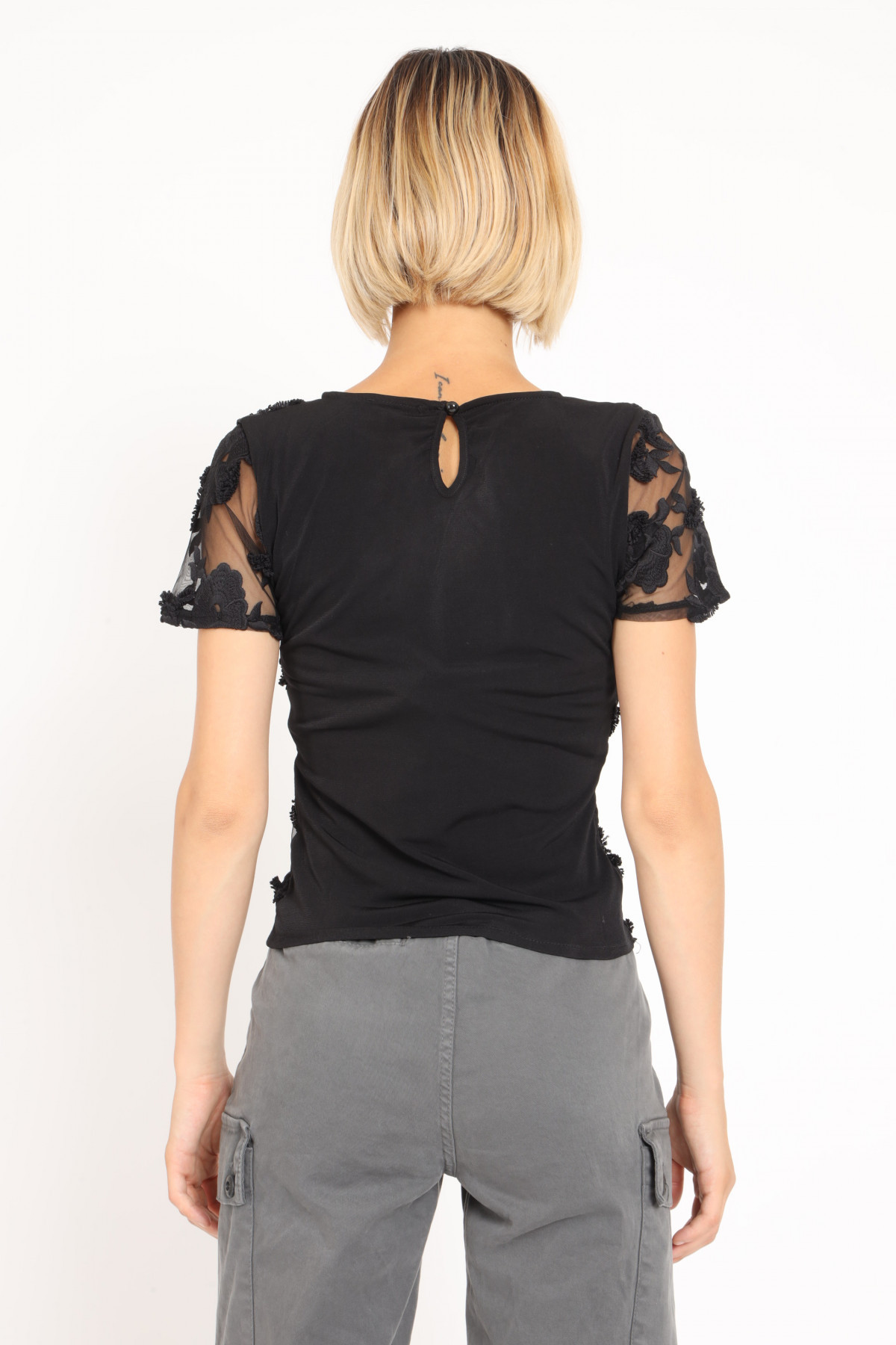 T-Shirt in Tulle con Pizzo