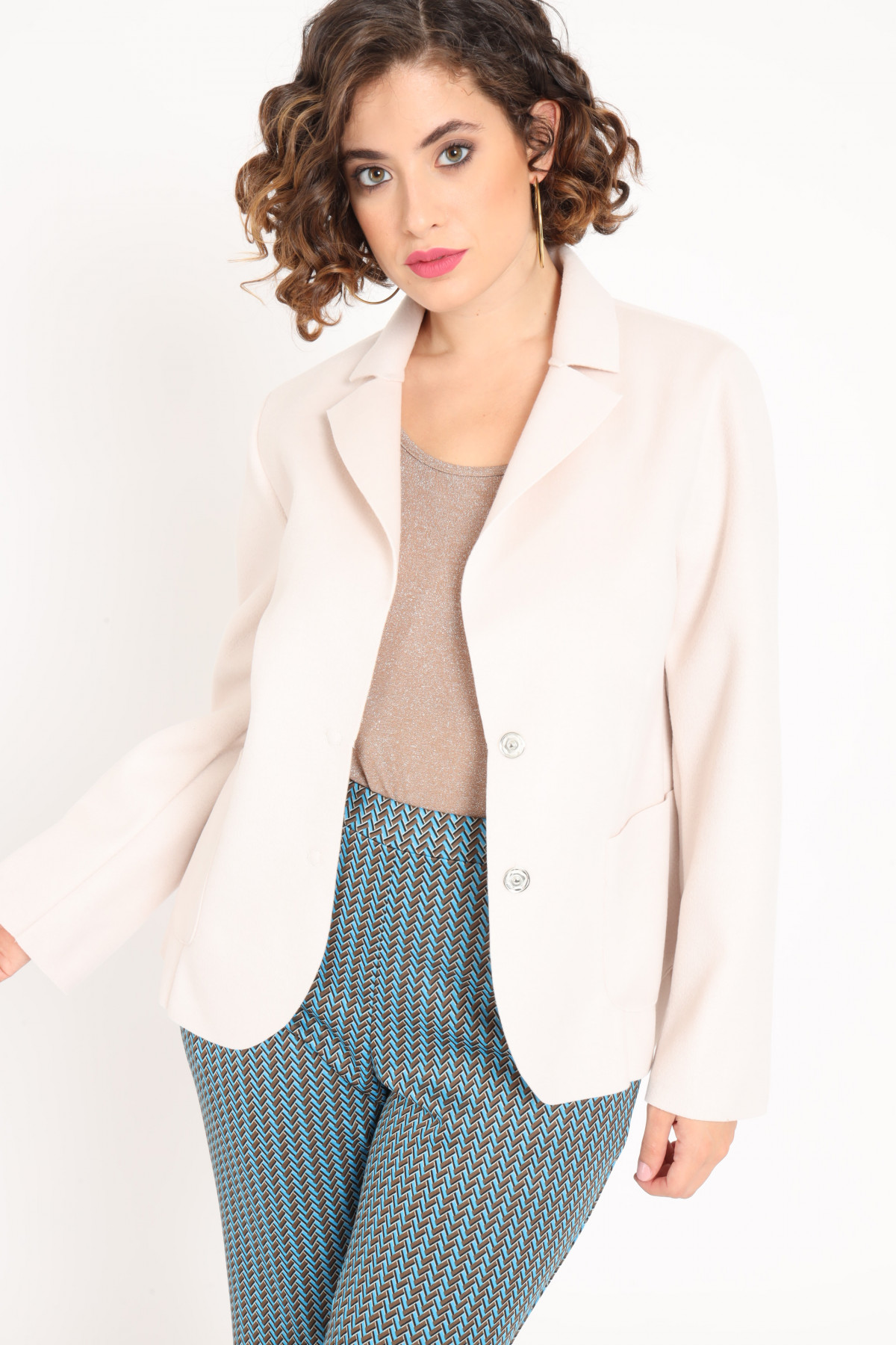 Raw Cut Cloth Jacket with Classic Revers
