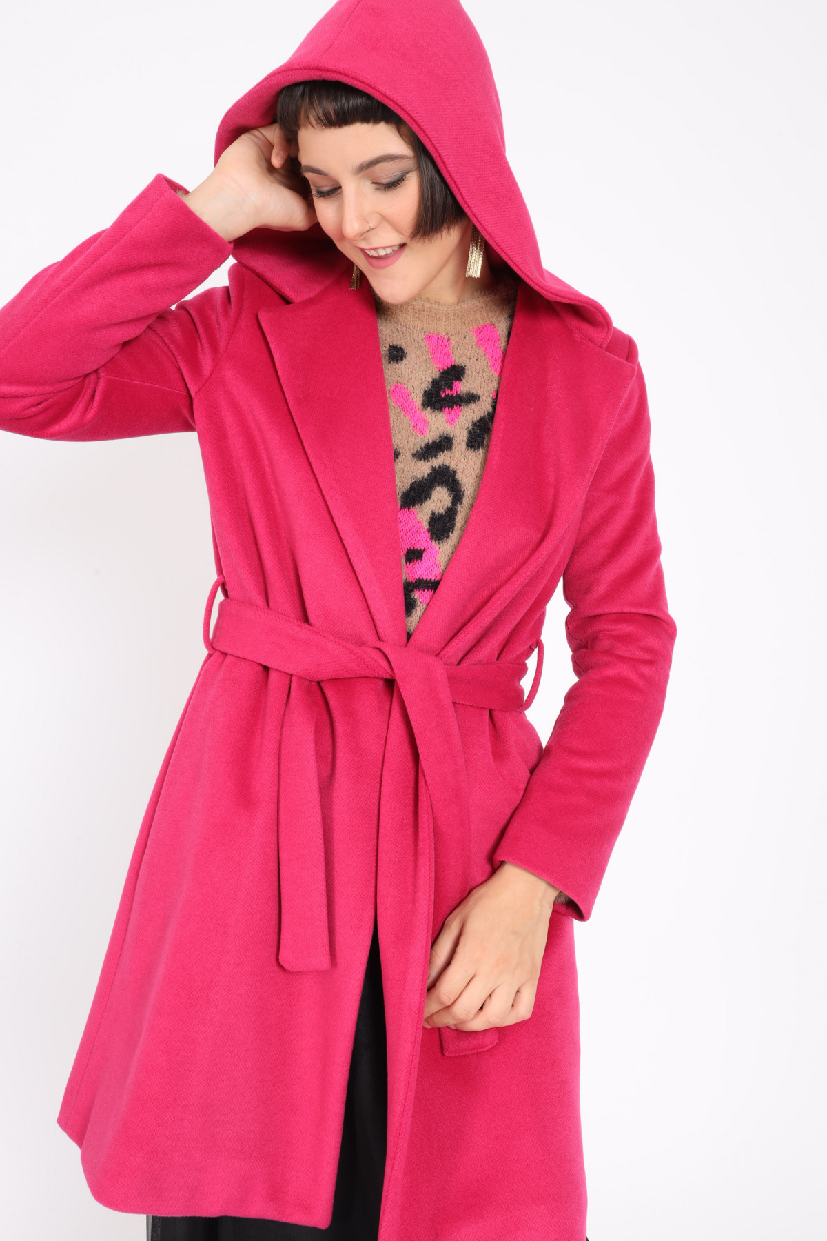 Mantel mit Kapuze und Gürtel in passender Farbe