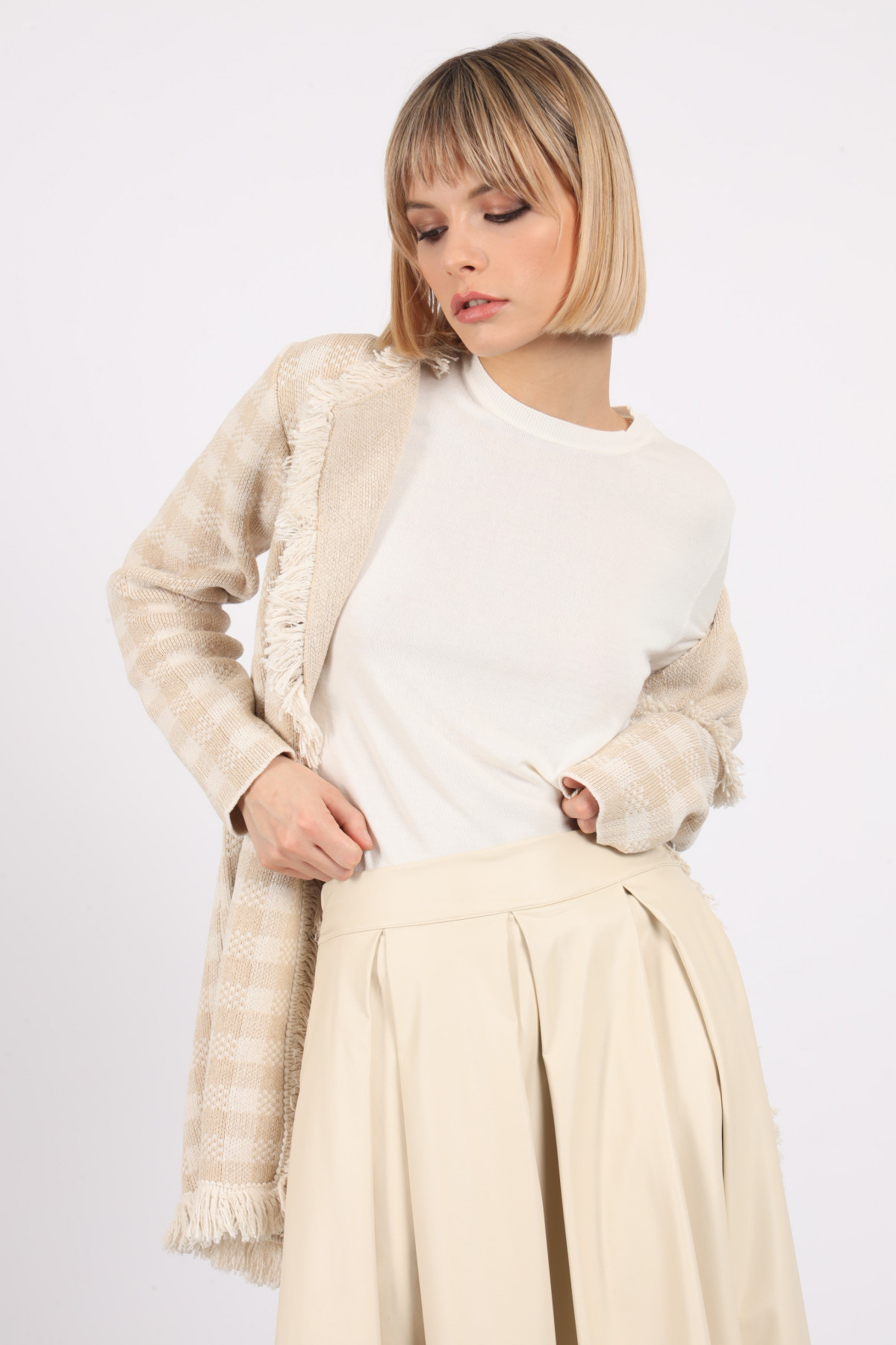 Round neck sweater