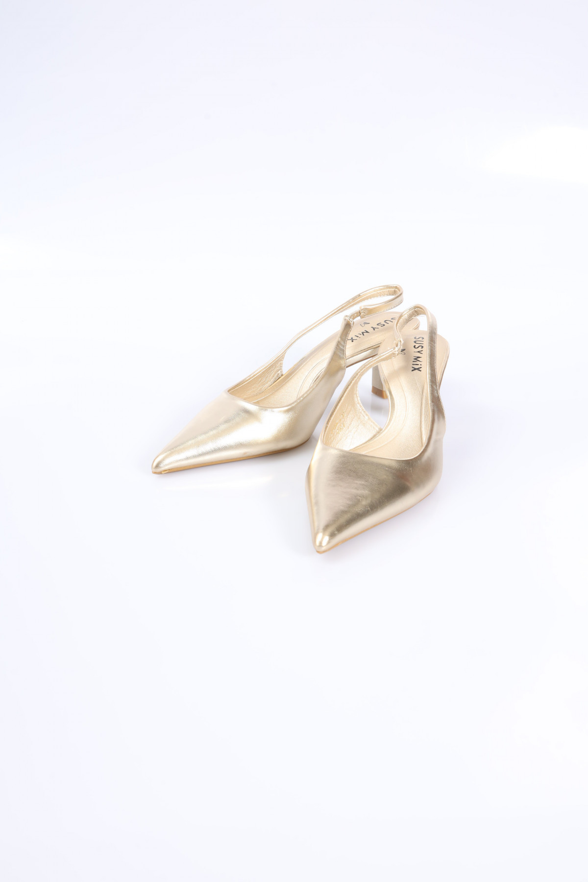 Slingback shoes