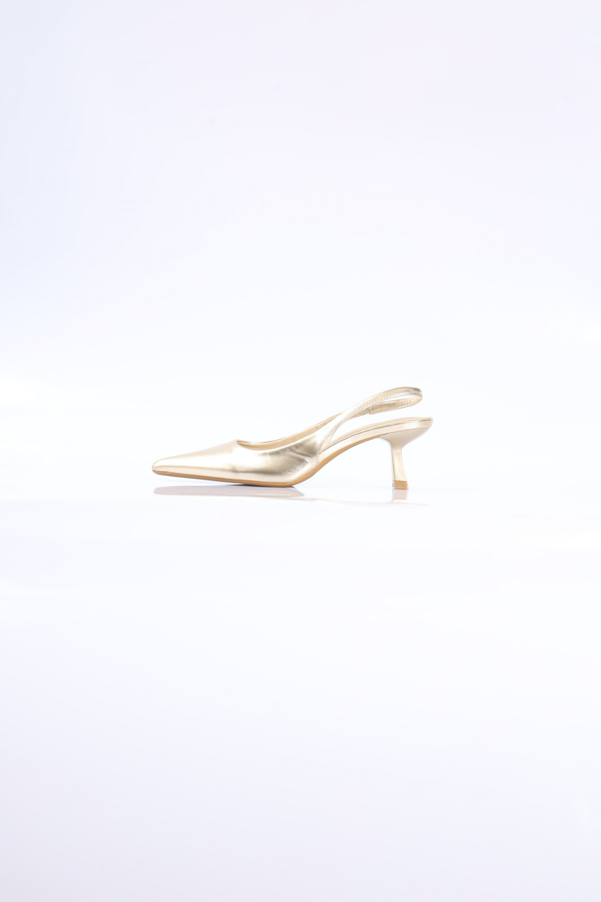Slingback shoes