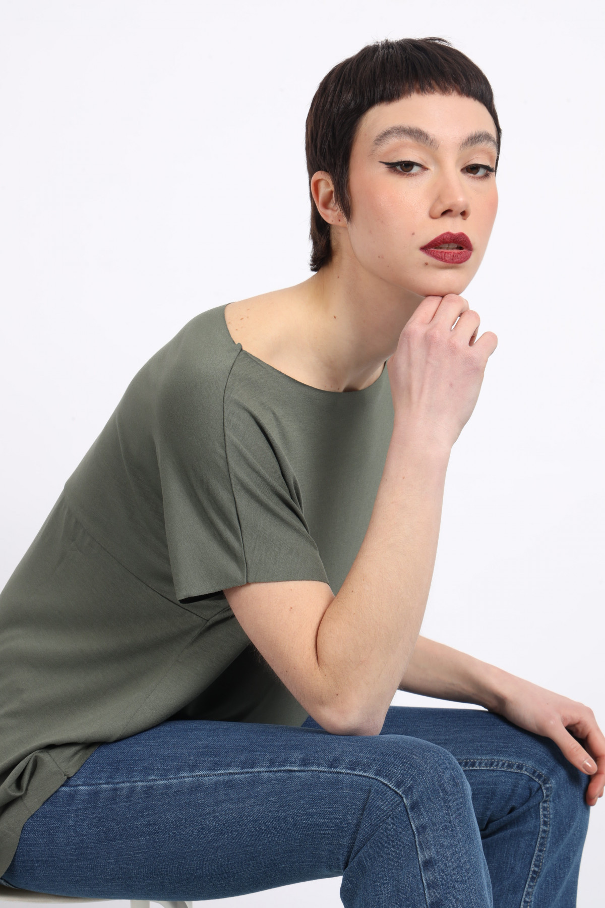 Boat neck sweater