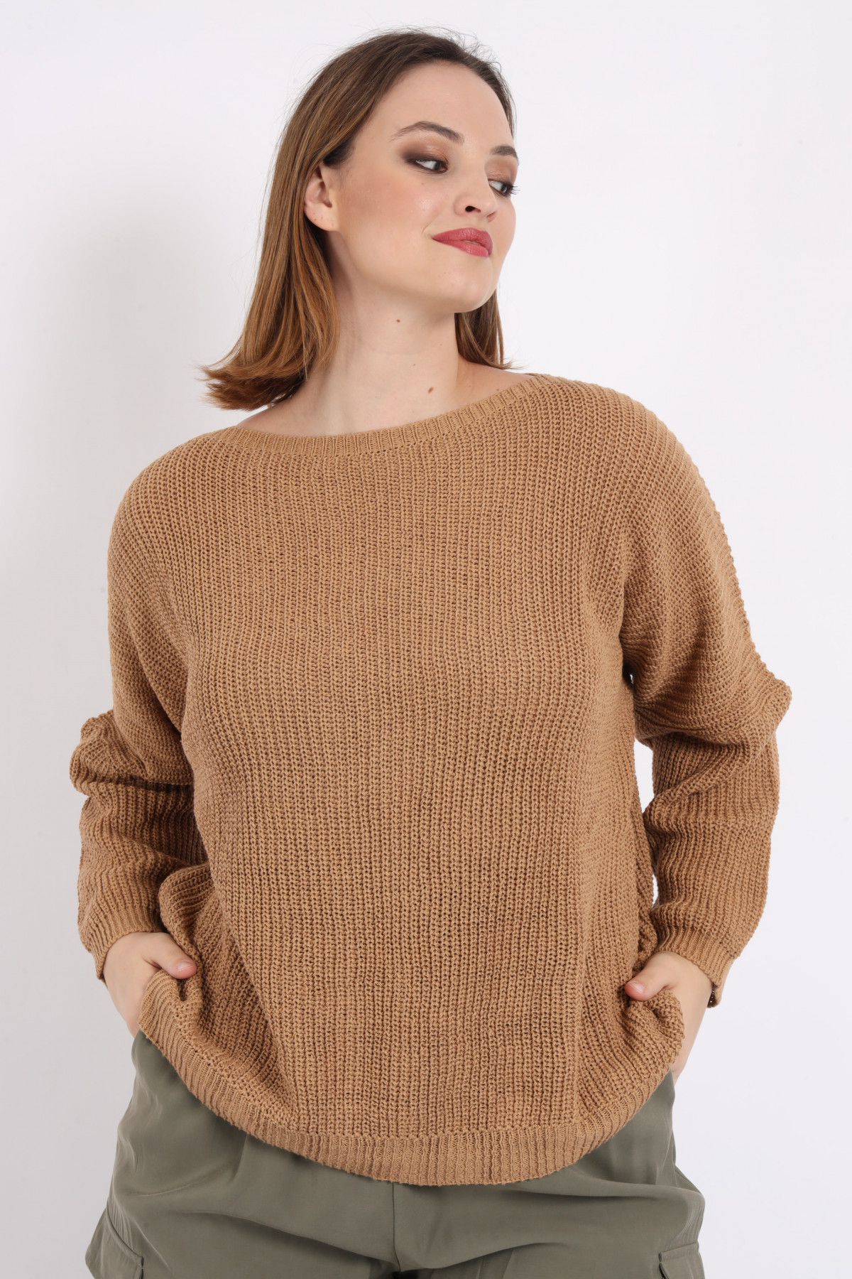 Boat neck sweater