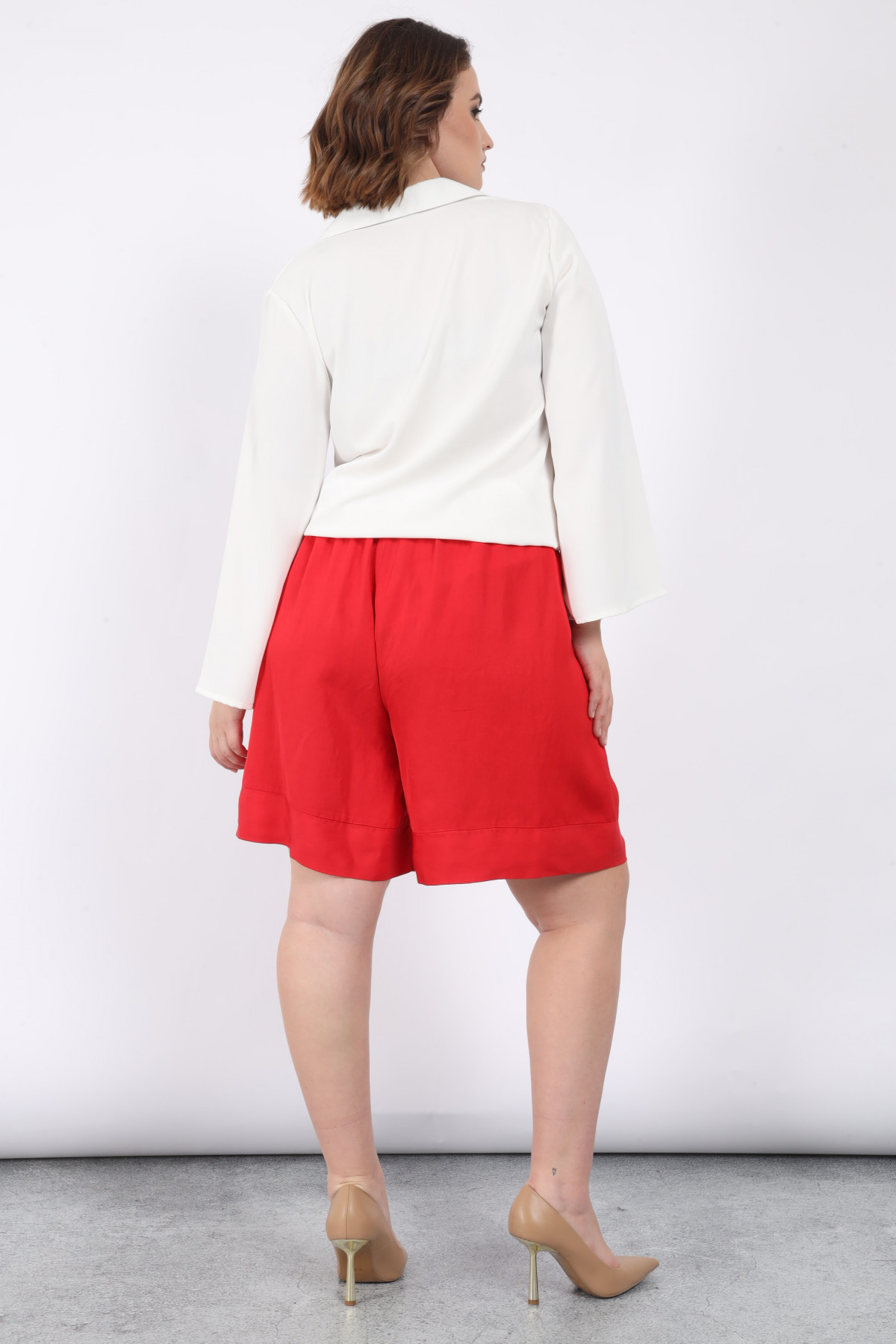 Bermuda With Embroidery