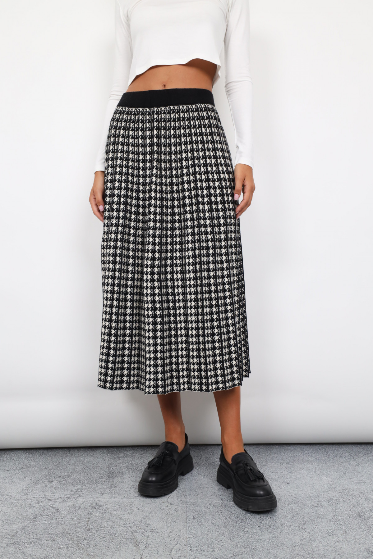 Pleated skirt