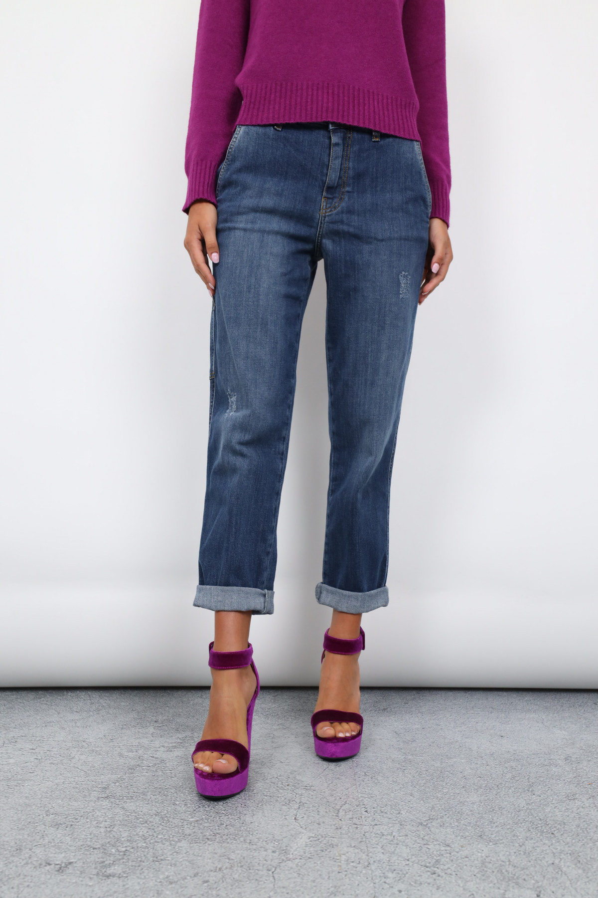 regular jeans